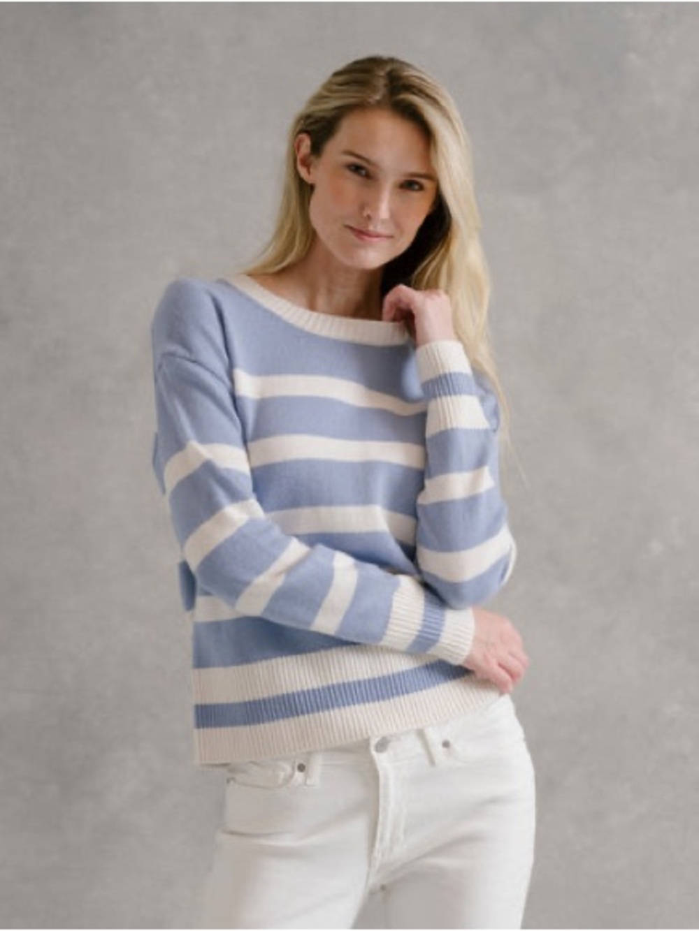 B. Draddy Striped Scottish Cashmere Crewneck Sweater in Light Blue and Cream